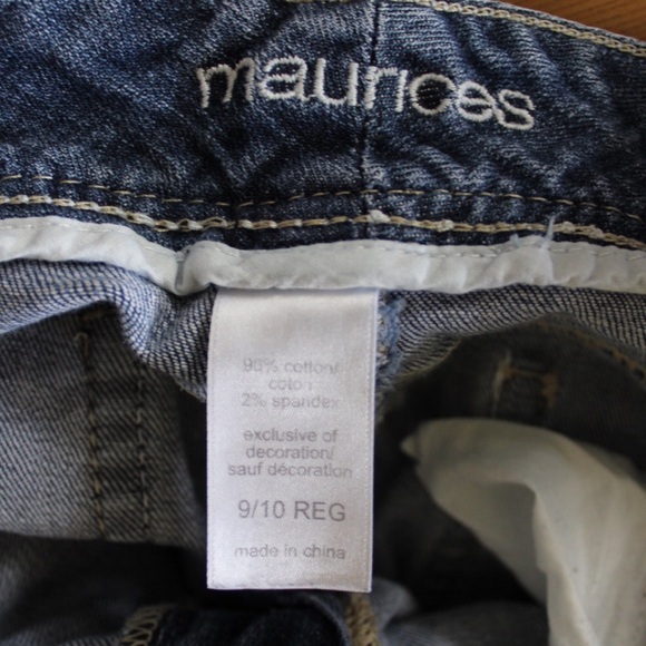 Maurices Medium Wash Boot Cut Jeans 9/10 REG Preowned - Picture 8 of 9